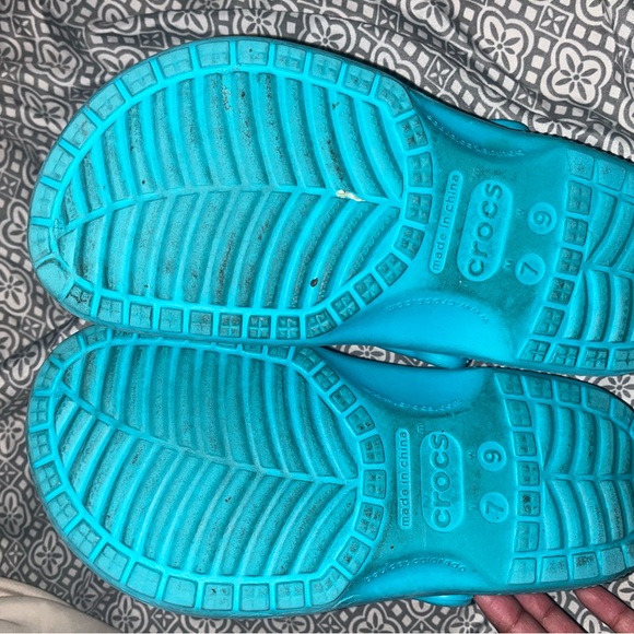 Teal crocs size 9 women’s - Picture 2 of 2
